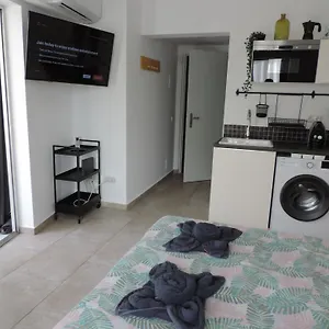 Begonia Center 230 By Namaste Elite Torremolinos
